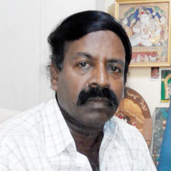 Dr.R. Ravikumar