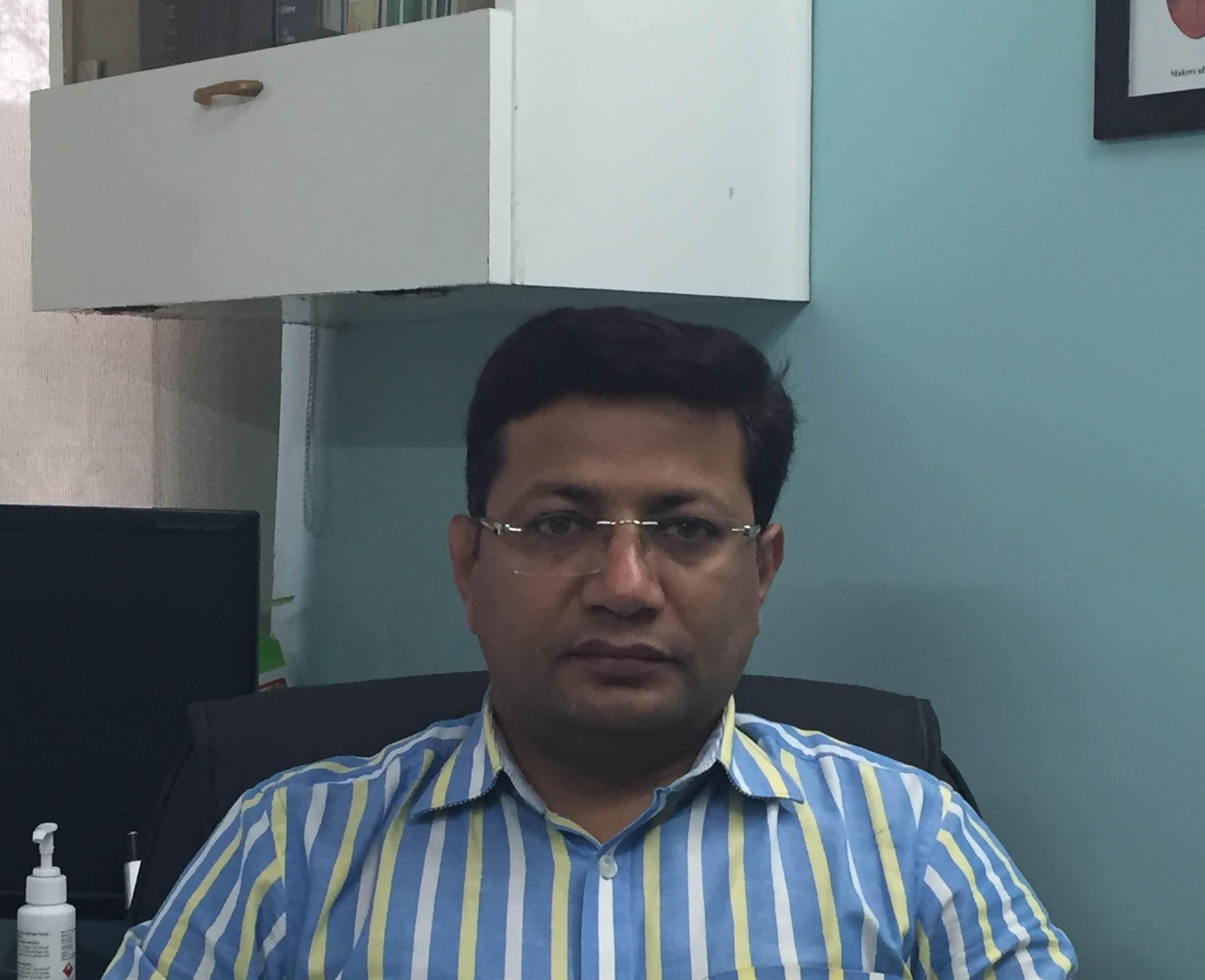 Dr.Akash Juneja