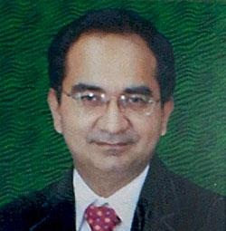 Dr.Dilip Lalwani